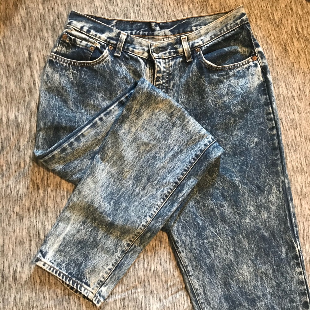Vintage Levi’s Blue Acid Wash Mom Jeans